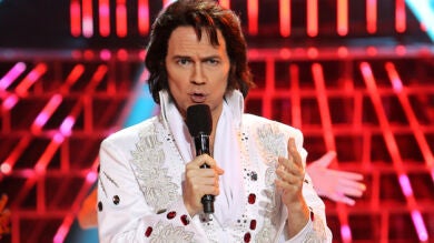Santiago Segura imita a Elvis Presley