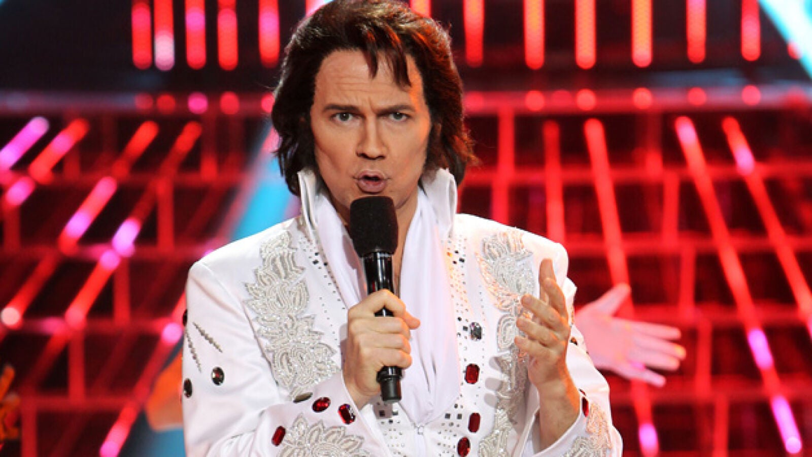 Santiago Segura imita a Elvis Presley