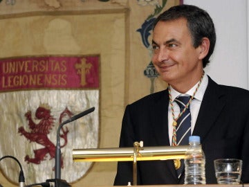 José Luis Rodríguez Zapatero recibe la medalla de oro del Instituto Confucio