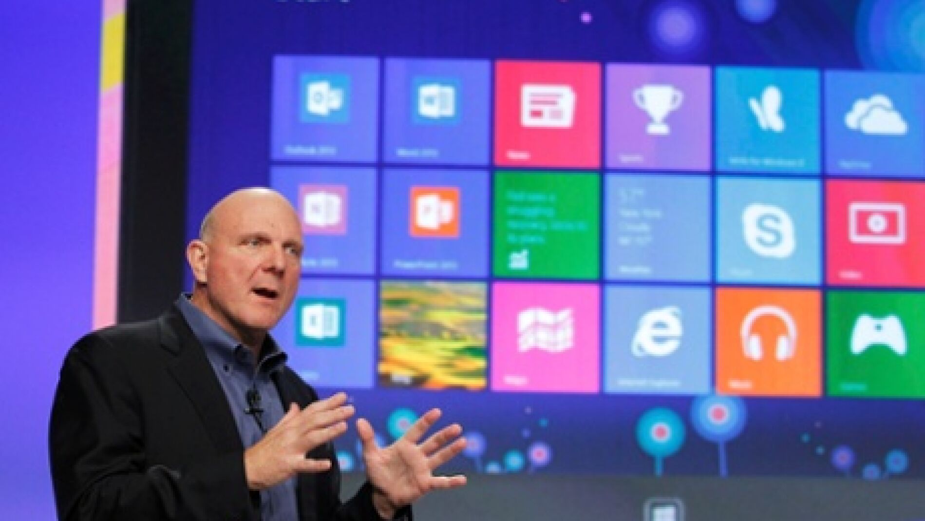Steve Ballmer durante la presentaci&oacute;n