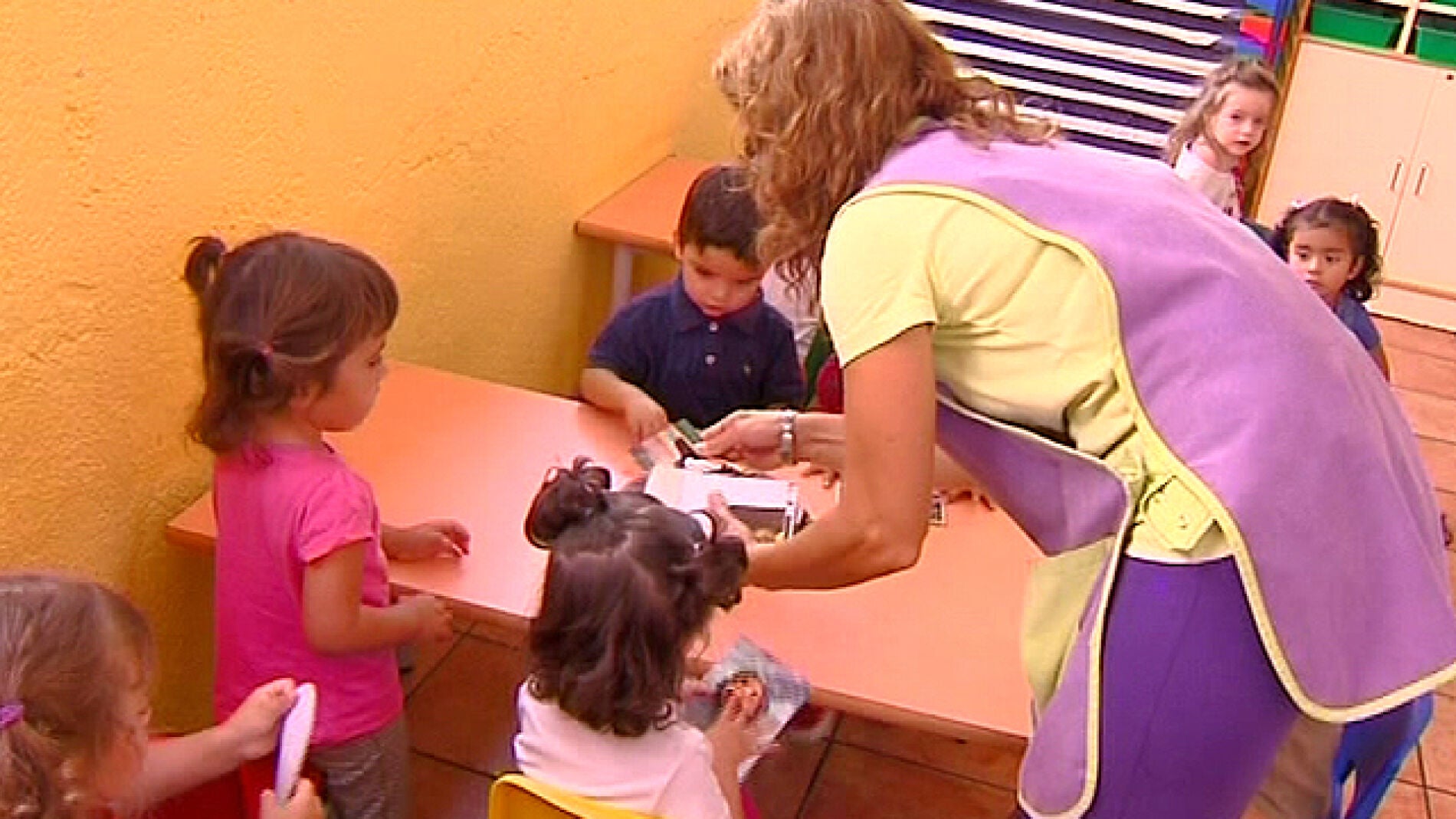 Ni&ntilde;os en una guarder&iacute;a
