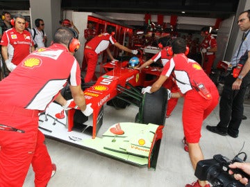 La bandera de la Marina italiana en el Ferrari