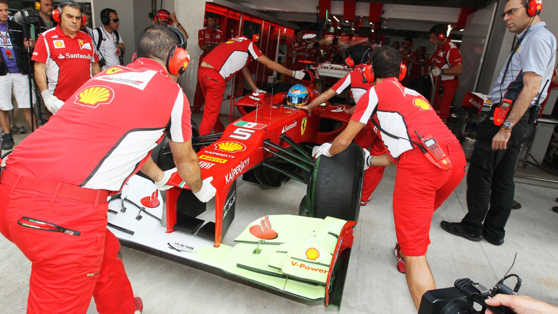 La bandera de la Marina italiana en el Ferrari