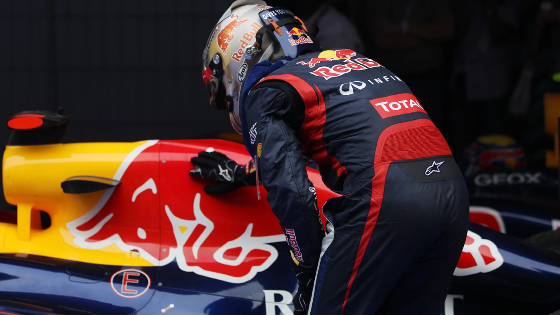 Vettel mima a su Red Bull