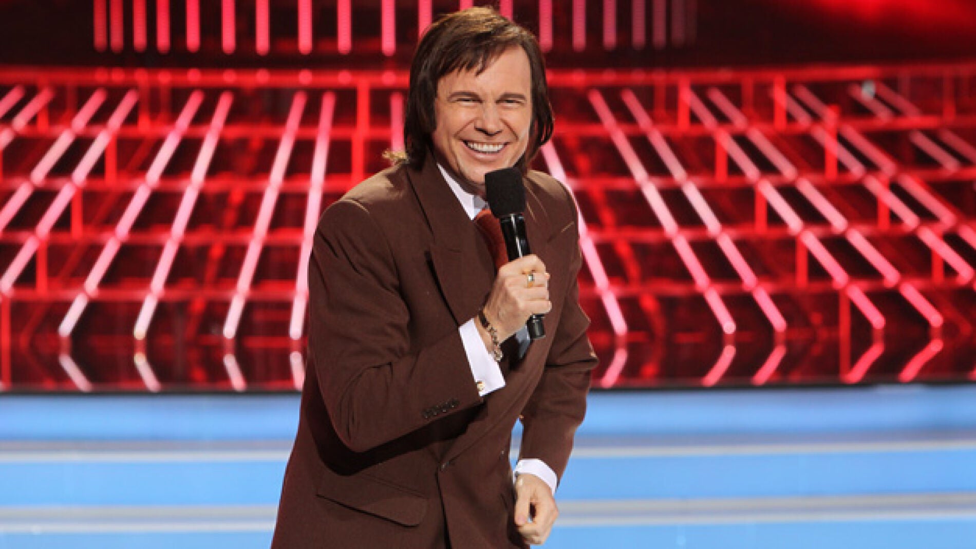 Santiago imita al Fary