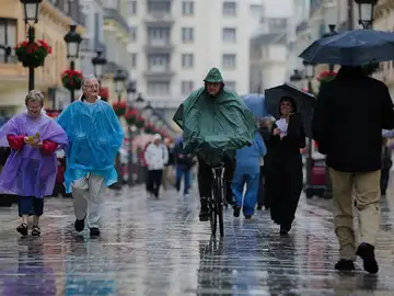 Lluvia y viento durante todo el puente Lluvia y viento durante todo el puente