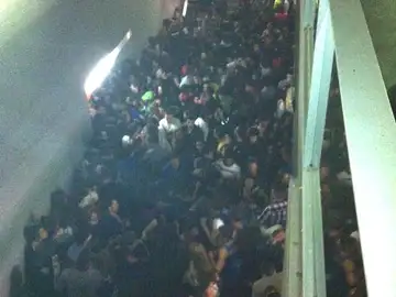 Pasillo con la avalancha en el Madrid Arena Pasillo con la avalancha en el Madrid Arena