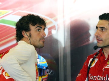 Alonso y Andrea Stella