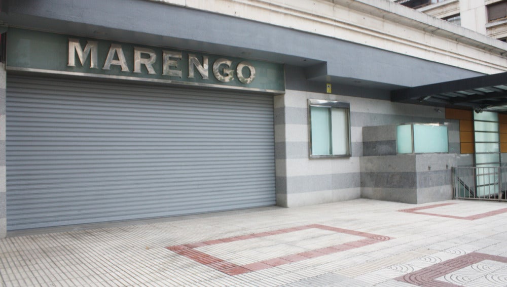 Fachada de la discoteca desalojada en Pamplona