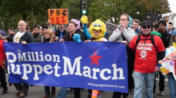Vista de "La marcha del millón de marionetas" delante del Congreso de EE UU