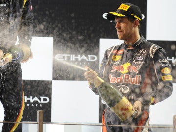 Vettel, en el podio de Abu Dabi