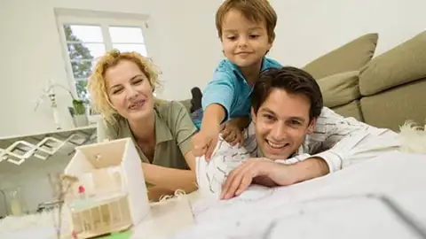 La deuda de las familias cae al nivel más bajo desde el inicio de la crisis La deuda de las familias cae al nivel más bajo desde el inicio de la crisis