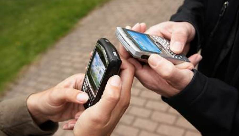 La telefonía móvil pierde 486.183 líneas en octubre 