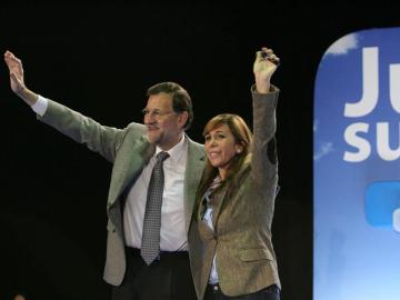 Mariano Rajoy junto a la candidata del PPC a la Generalitat, Alicia Sánchez-Camacho