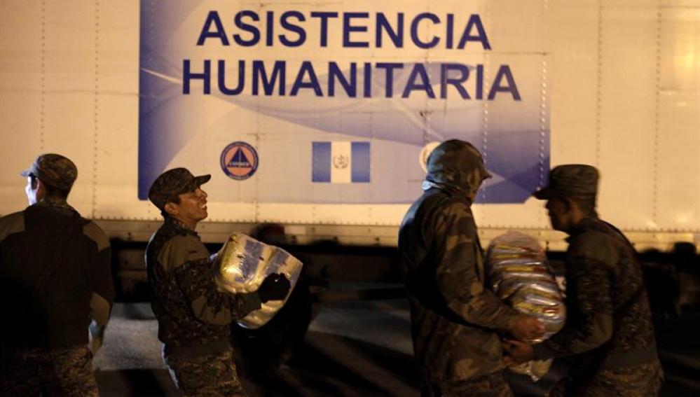 Empiezan a llegar las primeras ayudas humanitarias a Guatemala
