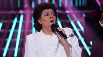 María del Monte imita a Amaya de Mocedades
