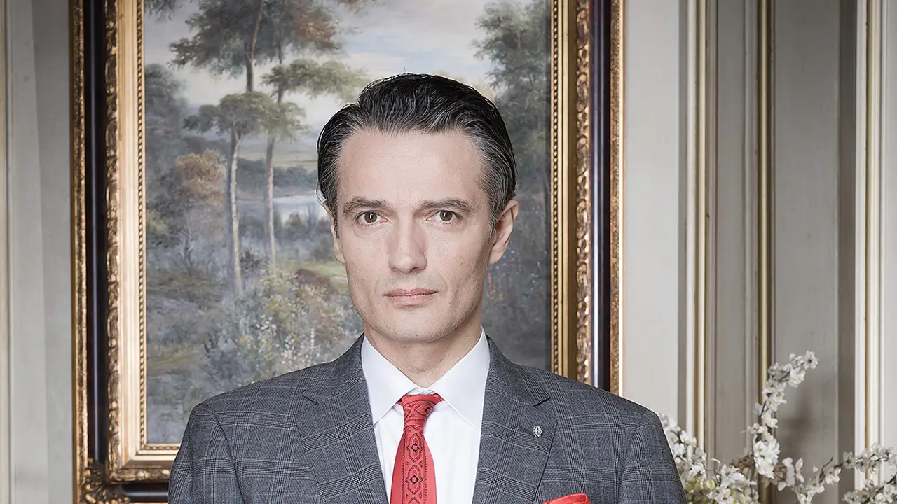 Arturo será el mentor de Inés