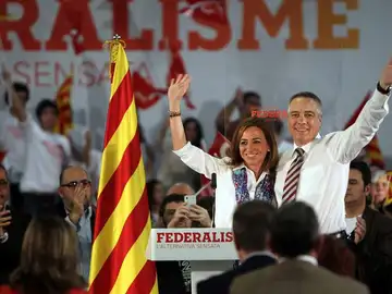 Pere Navarro y Carme Chacón en un acto del PSC (Archivo) Pere Navarro y Carme Chacón en un acto del PSC (Archivo)