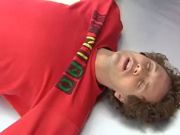 Daniel siente la armonía lírica Daniel siente la armonía lírica