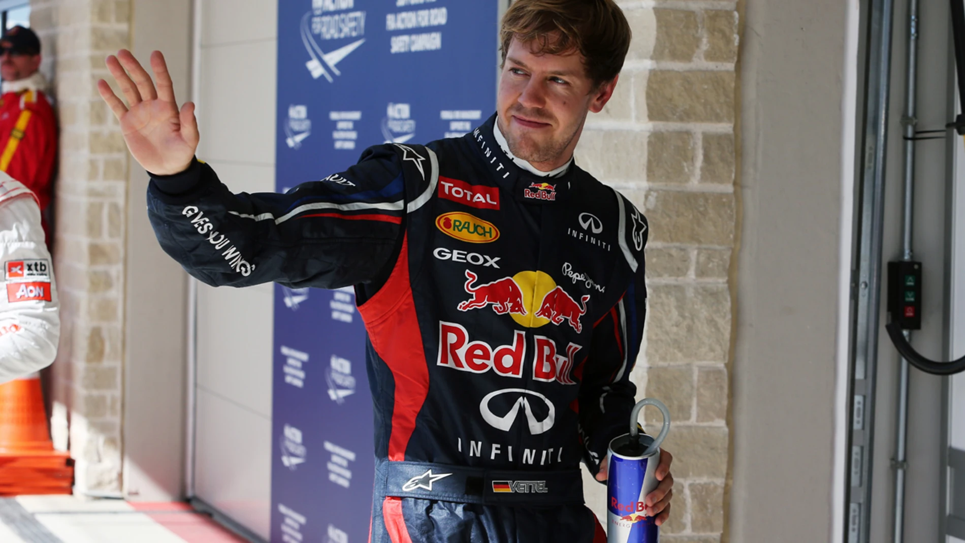 Vettel saluda en Austin