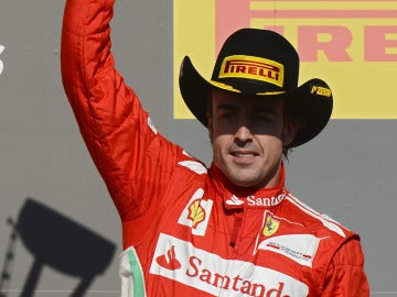 Alonso en el podio de Austin