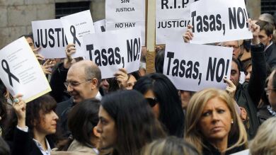 Los jueces, fiscales y la Abogacía española piden a Gallardón que 