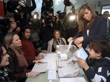 Sánchez Camacho, en las urnas Sánchez Camacho, en las urnas