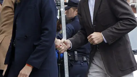 La infanta Cristina e Iñaki Urdangarín visitan al Rey La infanta Cristina e Iñaki Urdangarín visitan al Rey