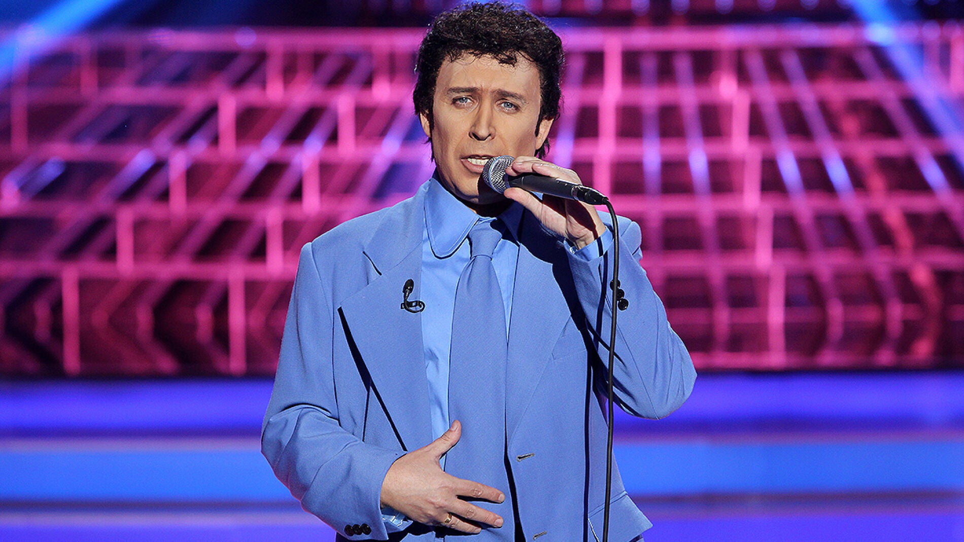 Javier Herrero es Julio Iglesias en TCMS