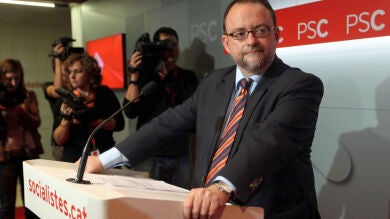 El PSC suspende a Fernández como secretario de organización tras su imputación