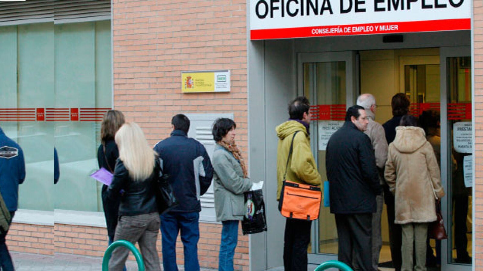 El paro baja hasta los 3.767.054 desempleados en junio, la mejor cifra desde septiembre de 2009