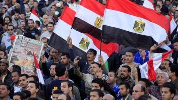 Manifestantes en la plaza Tahrir