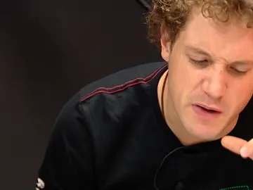 Daniel se enfreta a su imitación más difícil Daniel se enfreta a su imitación más difícil