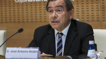 El presidente de Caja Navarra, José Antonio Asiáin