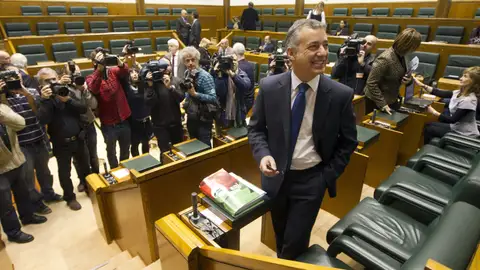 Íñigo Urkullu en su sesión de investidura Íñigo Urkullu en su sesión de investidura