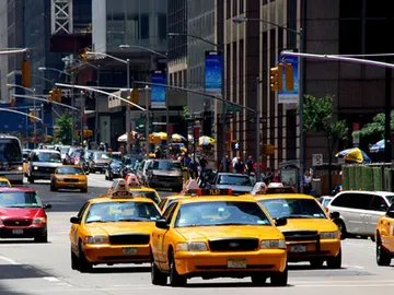 Los típicos taxis amarillos de Nueva York Los típicos taxis amarillos de Nueva York