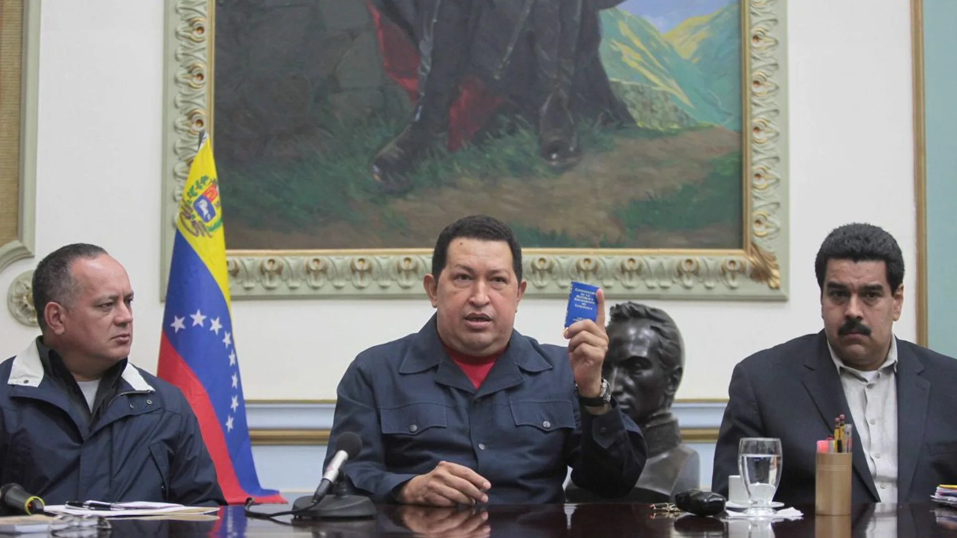 Hugo Chávez antes de ser intervenido, junto a Nicolás Maduro Hugo Chávez antes de ser intervenido, junto a Nicolás Maduro