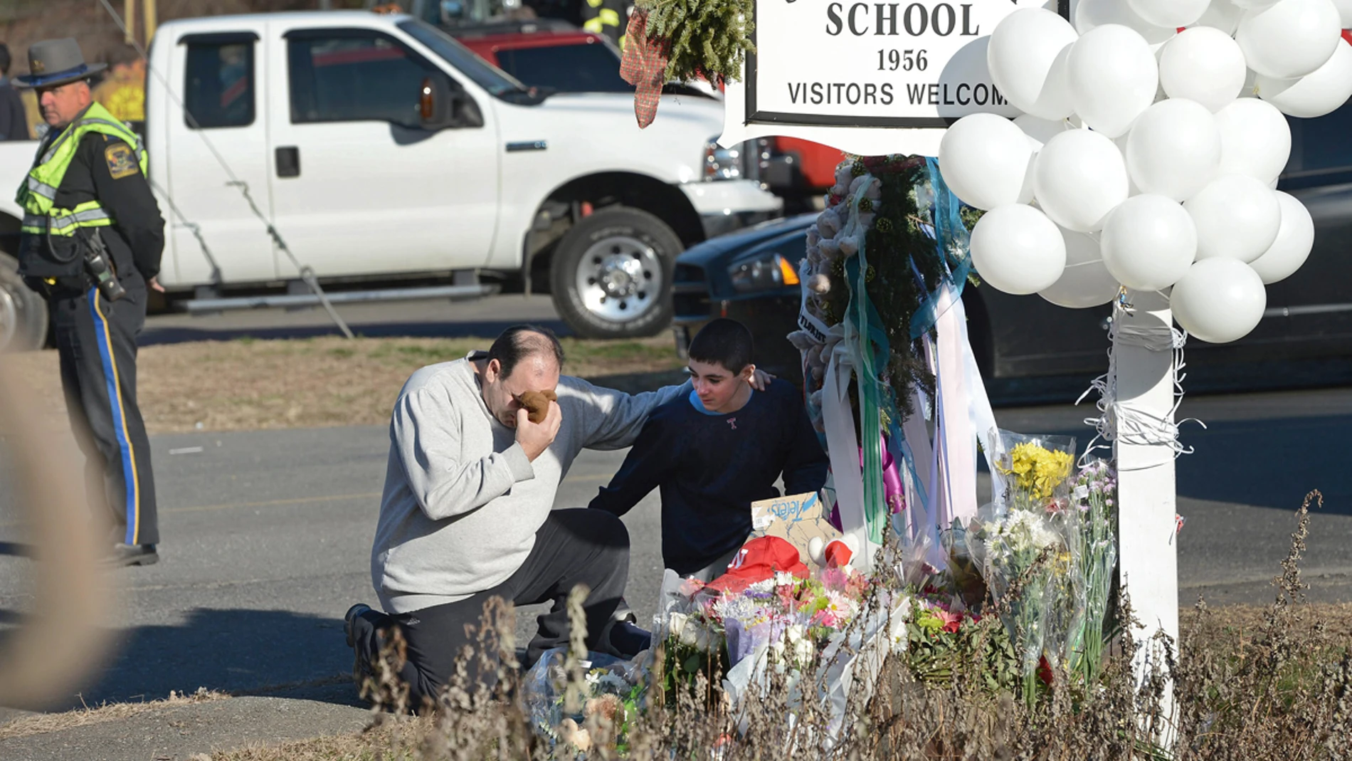 Dolor en EEUU tras el tiroteo en Newtown Dolor en EEUU tras el tiroteo en Newtown