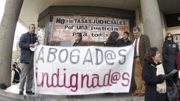 Abogados del juzgado de Plaza de Castilla, en las protestas de esta semana