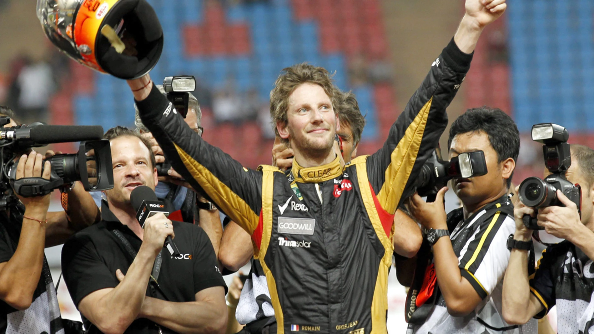 Romain Grosjean celebra su victoria en la 'Carrera de Campeones'