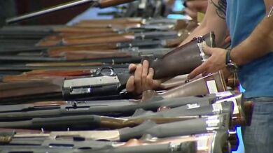 La Guardia Civil estudia la conducta de una persona antes de conceder licencias de armas