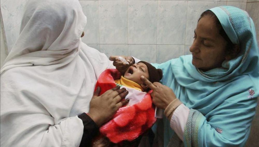 Vacunadores de la polio en Pakisktán