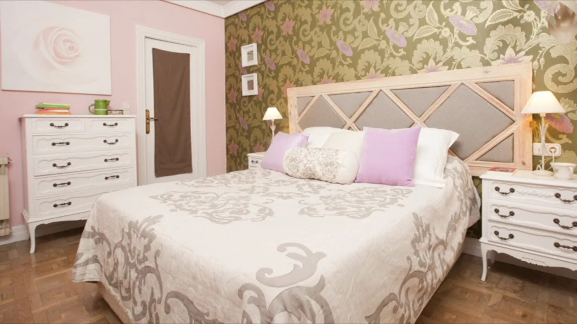 Un dormitorio muy romántico para Diana