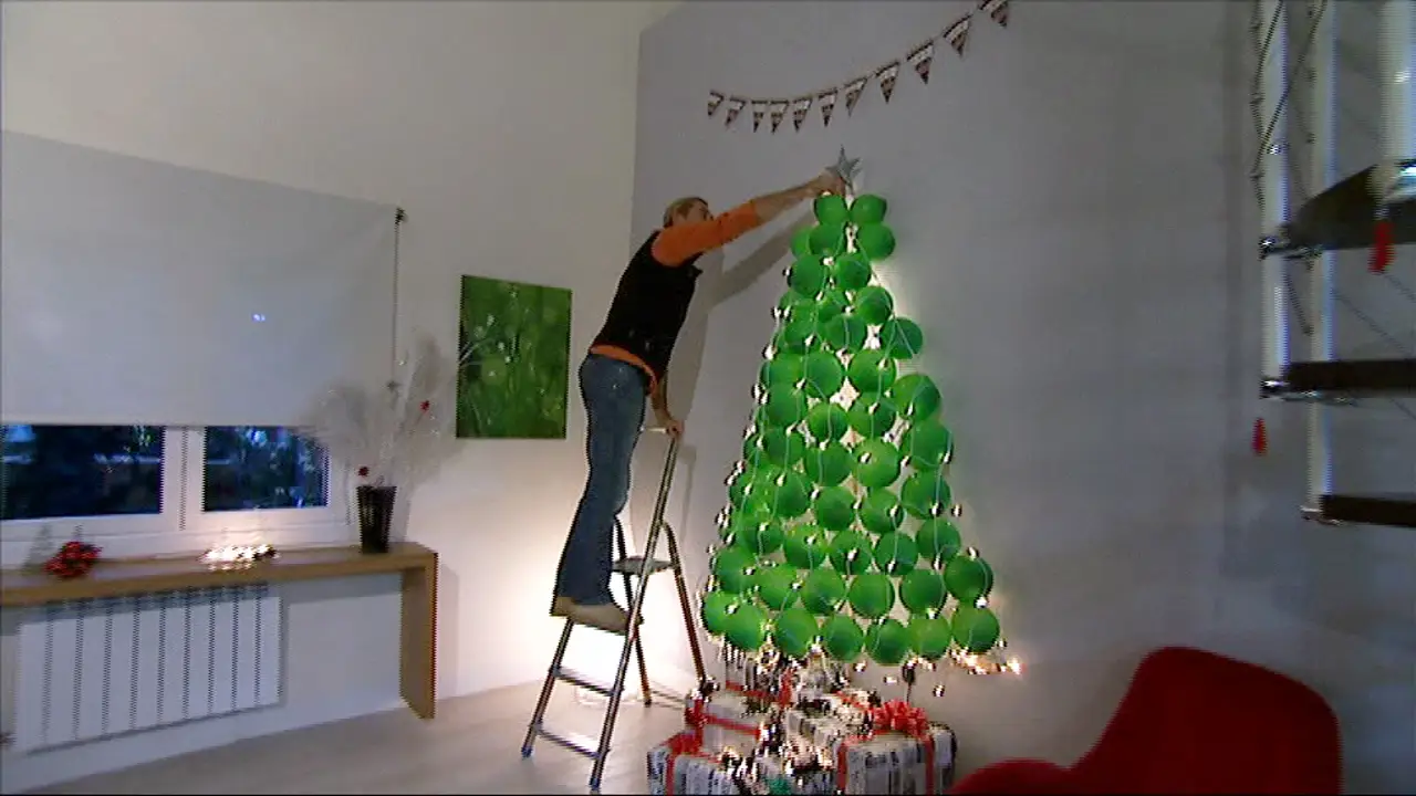 Construímos un abeto con globos