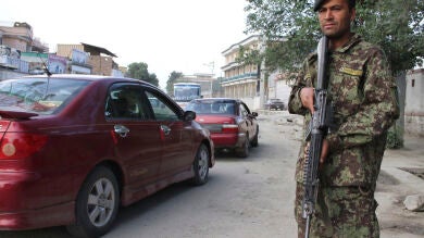 Una mujer policía mata a tiros a un militar estadounidense en Afganistán