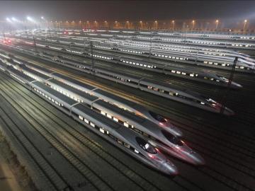 China estrena la línea de alta velocidad más larga del mundo