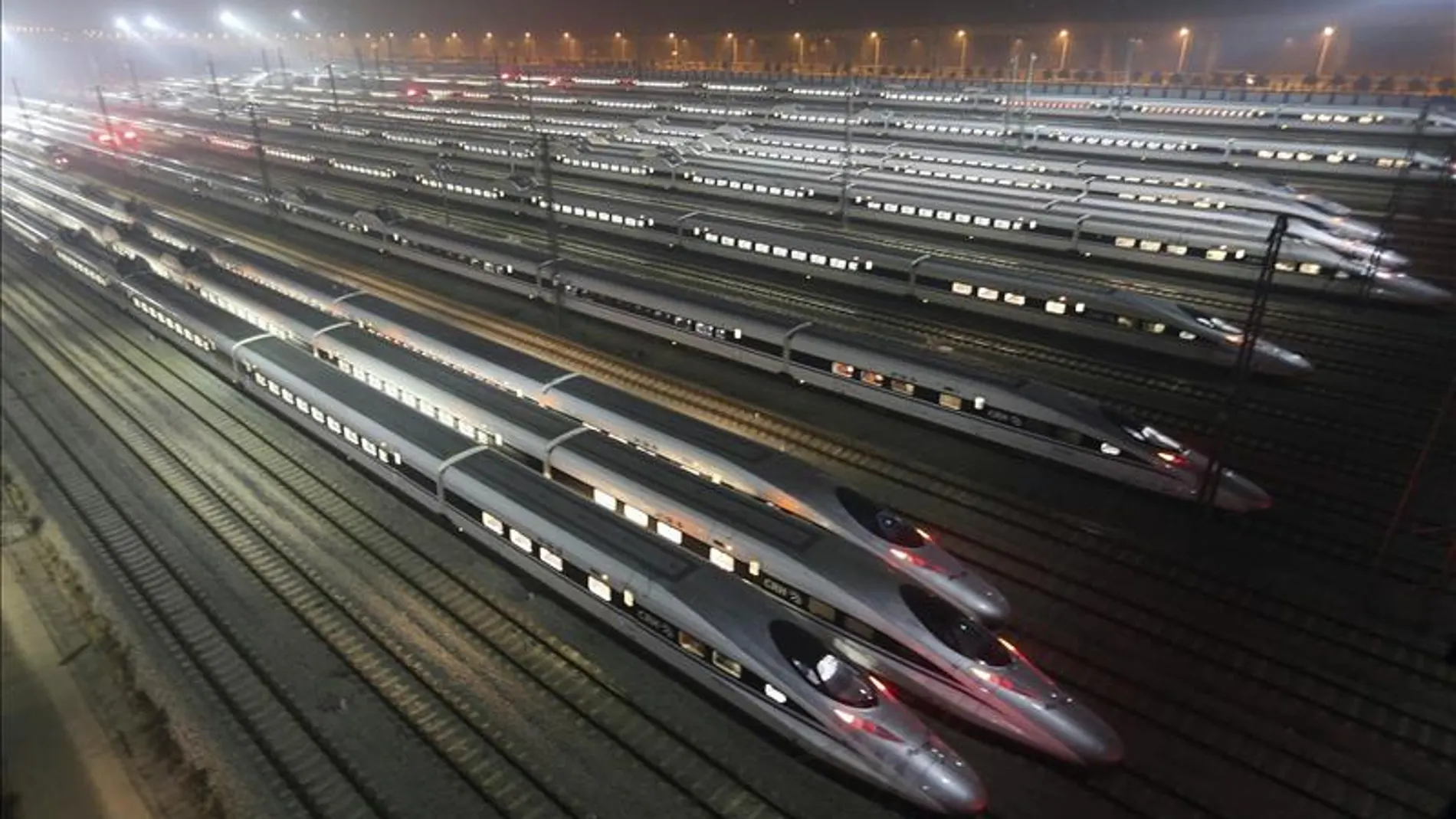 China estrena la línea de alta velocidad más larga del mundo China estrena la línea de alta velocidad más larga del mundo