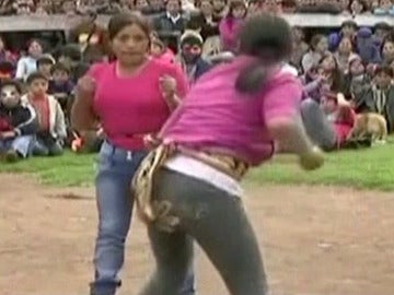 A mamporros en Perú para resolver conflictos A mamporros en Perú para resolver conflictos