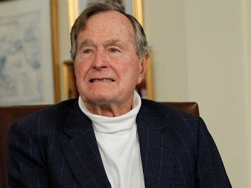 George H.W. Bush hospitalizado en cuidados intensivos con pronóstico reservado 