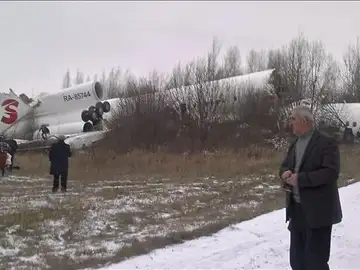 Accidente de un avión de pasajeros al aterrizar en Moscú Accidente de un avión de pasajeros al aterrizar en Moscú